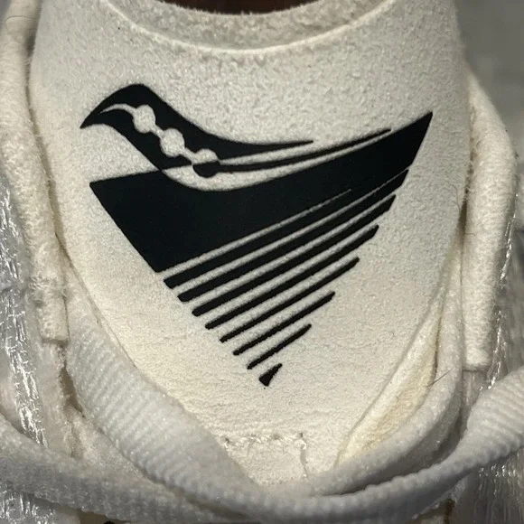 Saucony Women's Endorphin Pro+ Plus White Black Size 9 S20719-01 - Picture 8 of 12